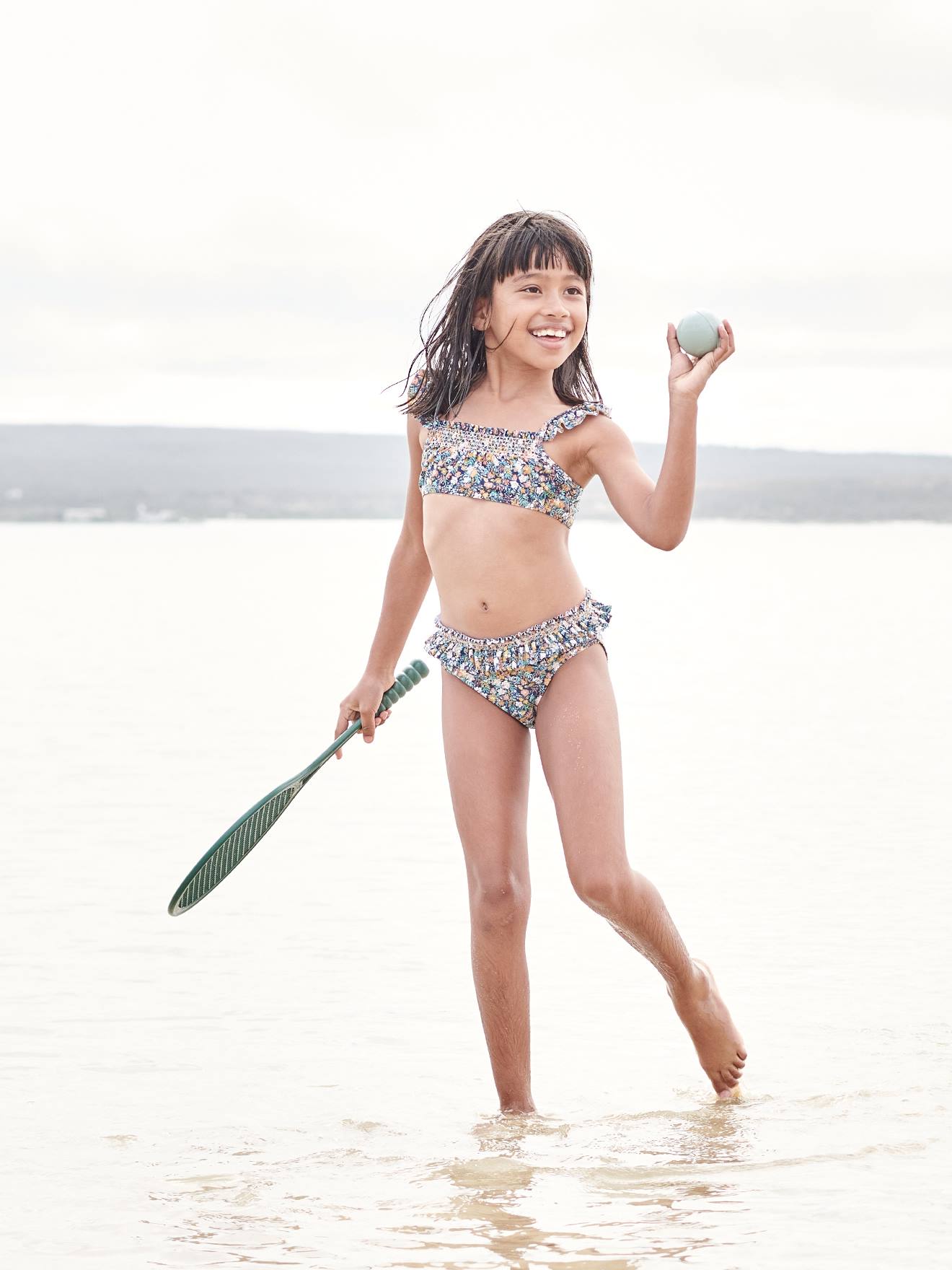 Fille de 12 ans best sale en bikini