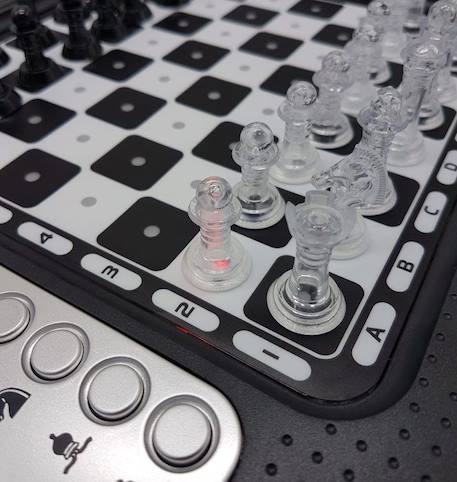 Jeu d'échecs électronique ChessMan® FX - LEXIBOOK - Noir et argenté - Effets lumineux - 64 niveaux de difficulté NOIR 4 - vertbaudet enfant 