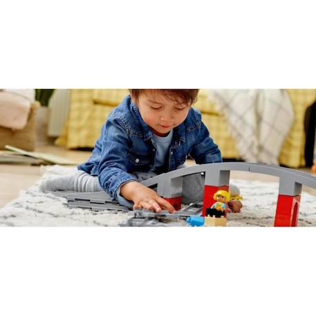 LEGO® 10872 DUPLO Town Les Rails Et Le Pont Du Train, jouet pour enfants 2-5 ans, Jeu De Construction Avec Klaxon en Brique Sonore GRIS 6 - vertbaudet enfant 