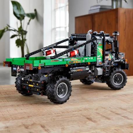 LEGO® Technic 42129 Le Camion d’Essai 4x4 Mercedes-Benz Zetros Télécommandé, Maquette Camion Mercedes, Camion Télécommandé, Adultes NOIR 3 - vertbaudet enfant 