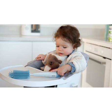 BEABA Goupillon / Brosse biberons et tétines en silicone ultra souple, manche ergonomique, trou d’accroche BLEU 3 - vertbaudet enfant 