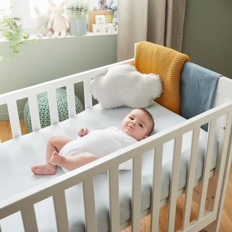 Plan Incliné Bébé 60x35 cm - P'Tit Lit - Limite les reflux - Anti Acariens - Inclinateur 10° - Déhoussable BLANC 2 - vertbaudet enfant 