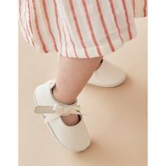 -Chaussons élastiqués en cuir