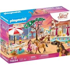 Jouet-Jeux d'imagination-PLAYMOBIL - 70694 - Festival de Miradero - 3 personnages, Spirit, stand et accessoires