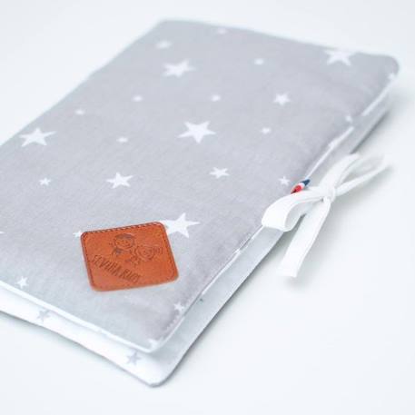 Sevira Kids - Protège carnet de santé bébé en coton Stella - Gris - Ouvert : 24 x 34 cm  / Fermé : 17 x 32 cm BLANC 2 - vertbaudet enfant 