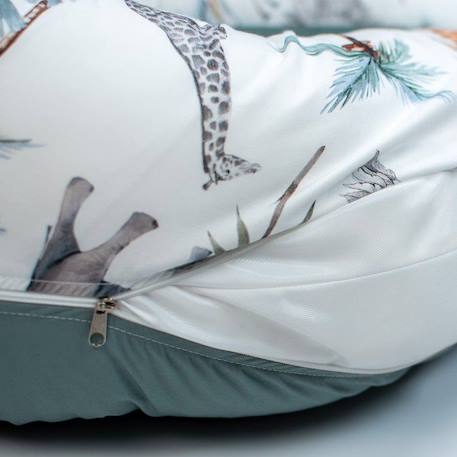 Petit coussin d'allaitement ergonomique + housse - Safari BLANC 3 - vertbaudet enfant 