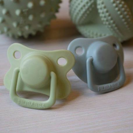 Filibabba - Lot de 2 sucettes anatomique en silicone 6 mois et + - Gris GRIS 4 - vertbaudet enfant 