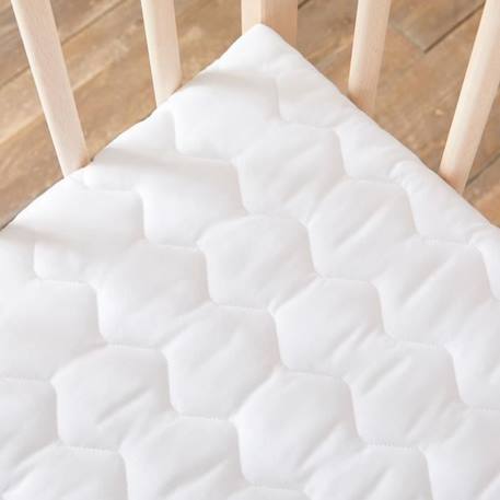 Babysom - Matelas Bébé Climatisé - 60x120 cm | OFFERT : 1 Protège Matelas Imperméable | 1 Face Été Fraîche et 1 Face Hiver Ouatinée BLANC 3 - vertbaudet enfant 